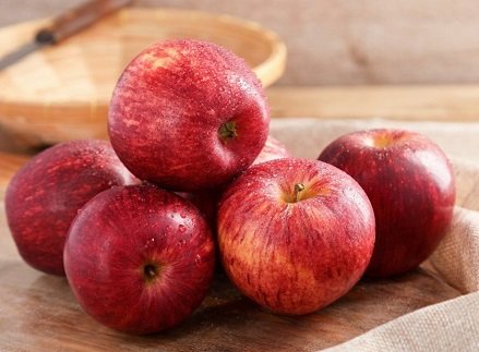 Fresh Apple